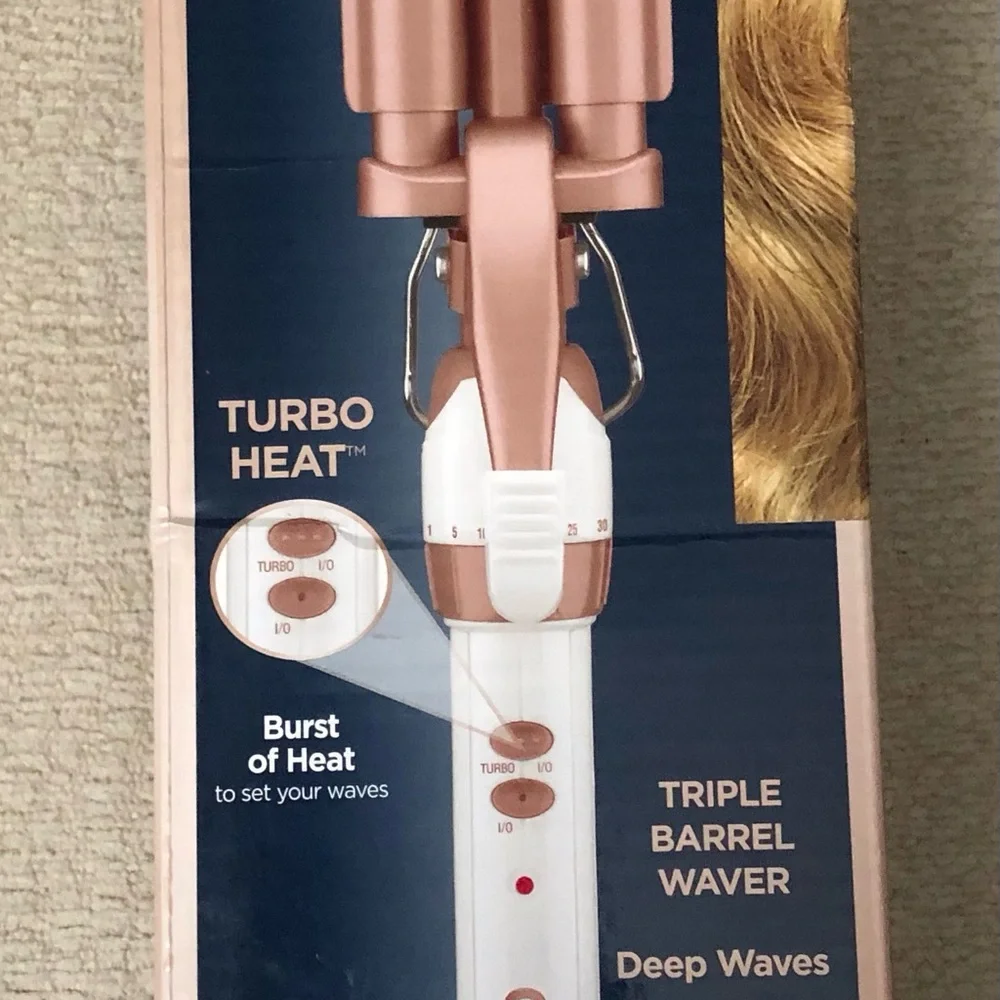 New BNIB Conair Double Ceramic Triple Barrel Waver, White/Rose Gold - Picture 9 of 10